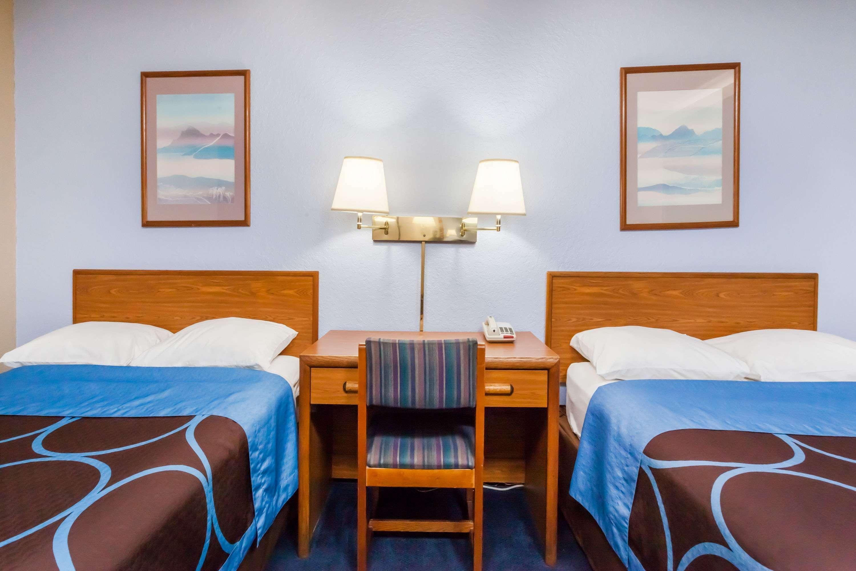 Super 8 By Wyndham Sidney Ny Hotel Exterior photo