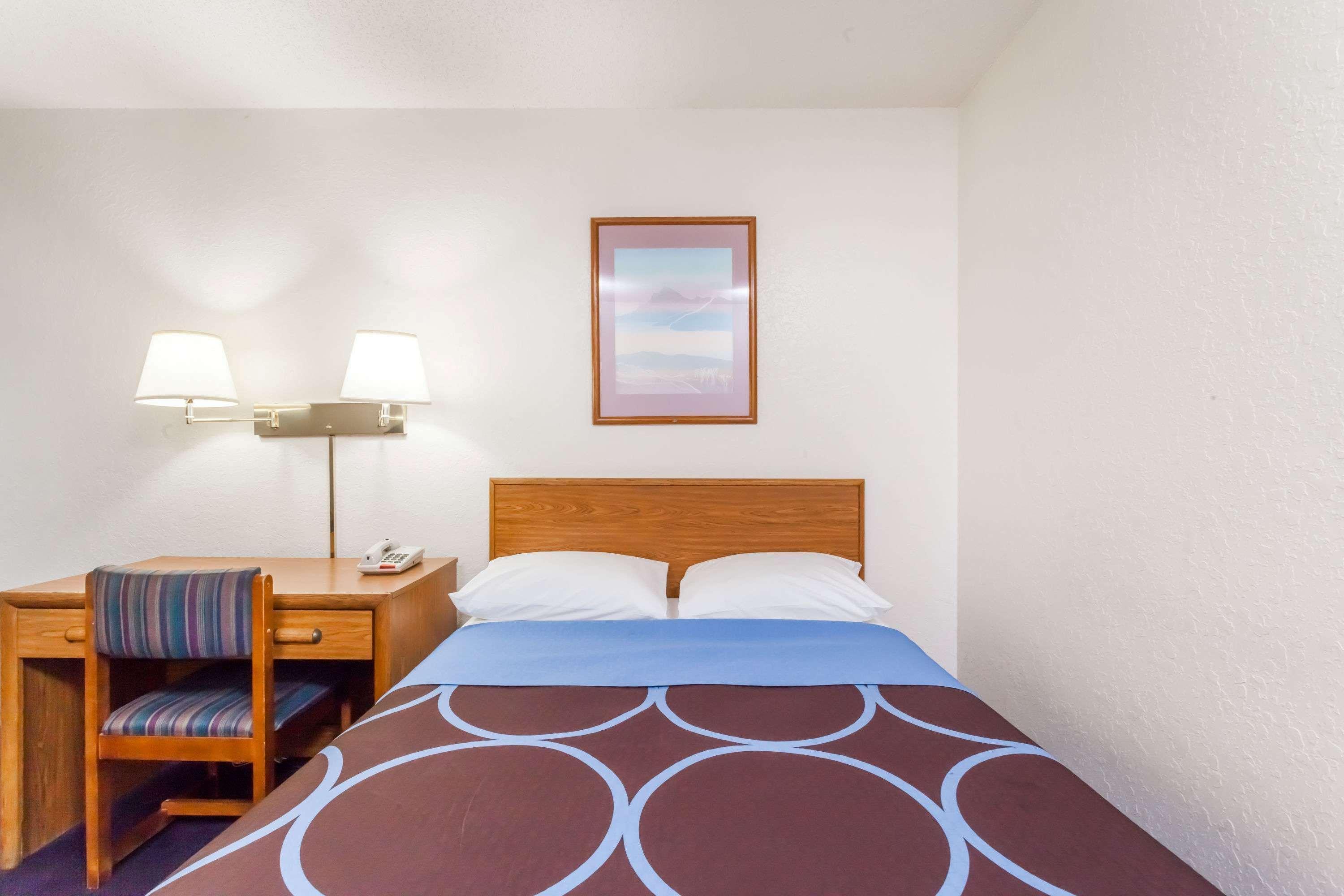 Super 8 By Wyndham Sidney Ny Hotel Exterior photo