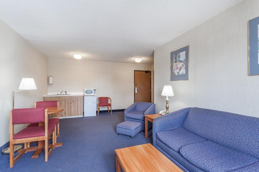 Super 8 By Wyndham Sidney Ny Hotel Exterior photo